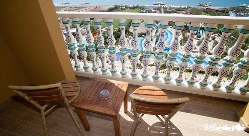 چشم انداز زیبای تراس اتاق های هتل